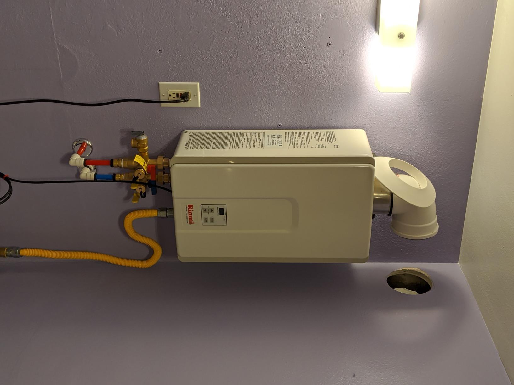 Rinnai V53DeP Propane Tankless Water Heater, 5.3 GPM, Outdoor Installation customer photo 1