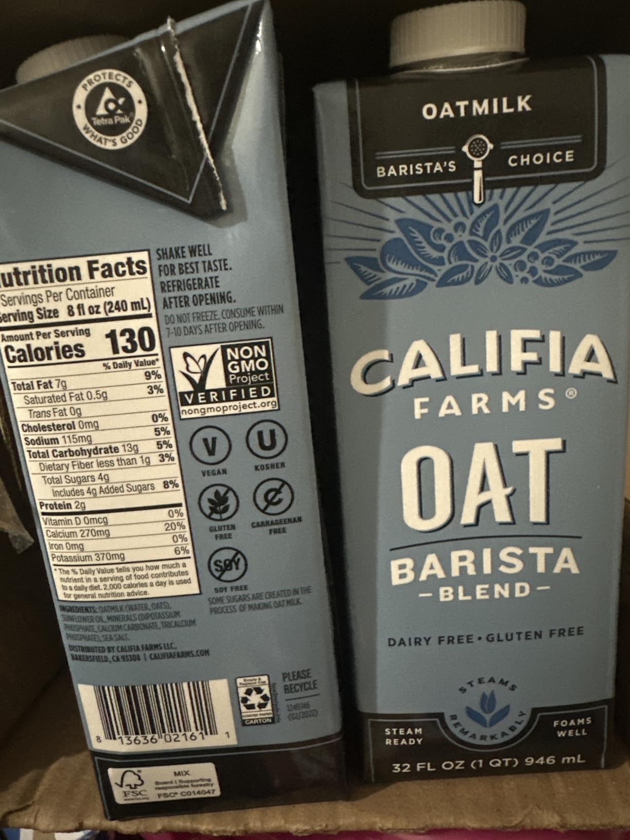 Califia Farms - Oat Barista Blend Oat Milk, 32 Oz (Pack of 6), Shelf Stable, Dairy Free, Plant Based, Vegan, Gluten Free, Non GMO, High Calcium, Milk Frother, Creamer, Oatmilk customer photo 1
