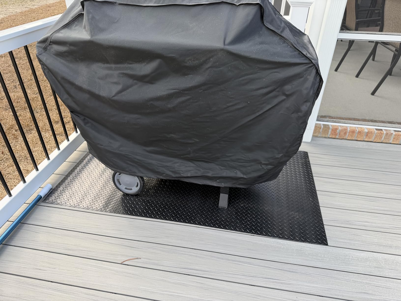 Cuisinart Premium Deck and Grill Mat, 65