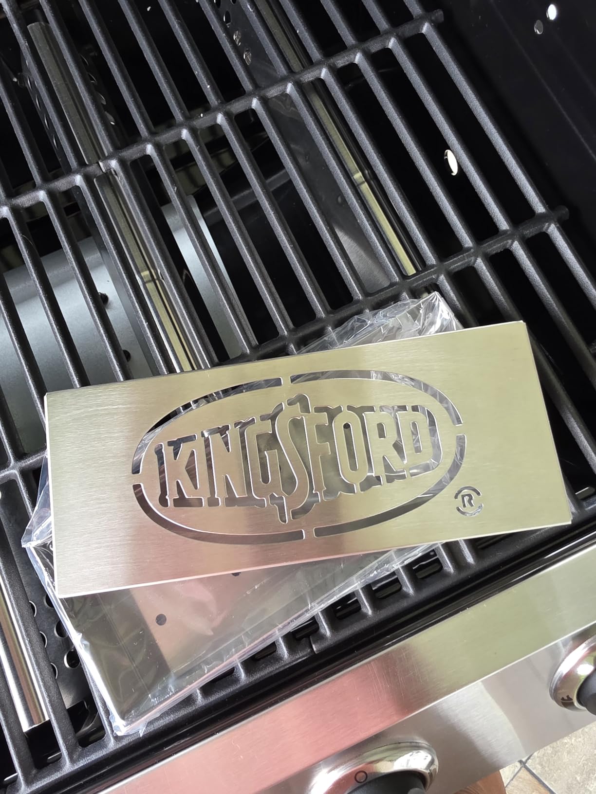Kingsford Stainless Steel Smoker Box for Grill | Smoking Box for All Grills | Heavy Duty BBQ Accessories | Easy Way to Turn Any Grill Into A BBQ Smoker customer photo 1