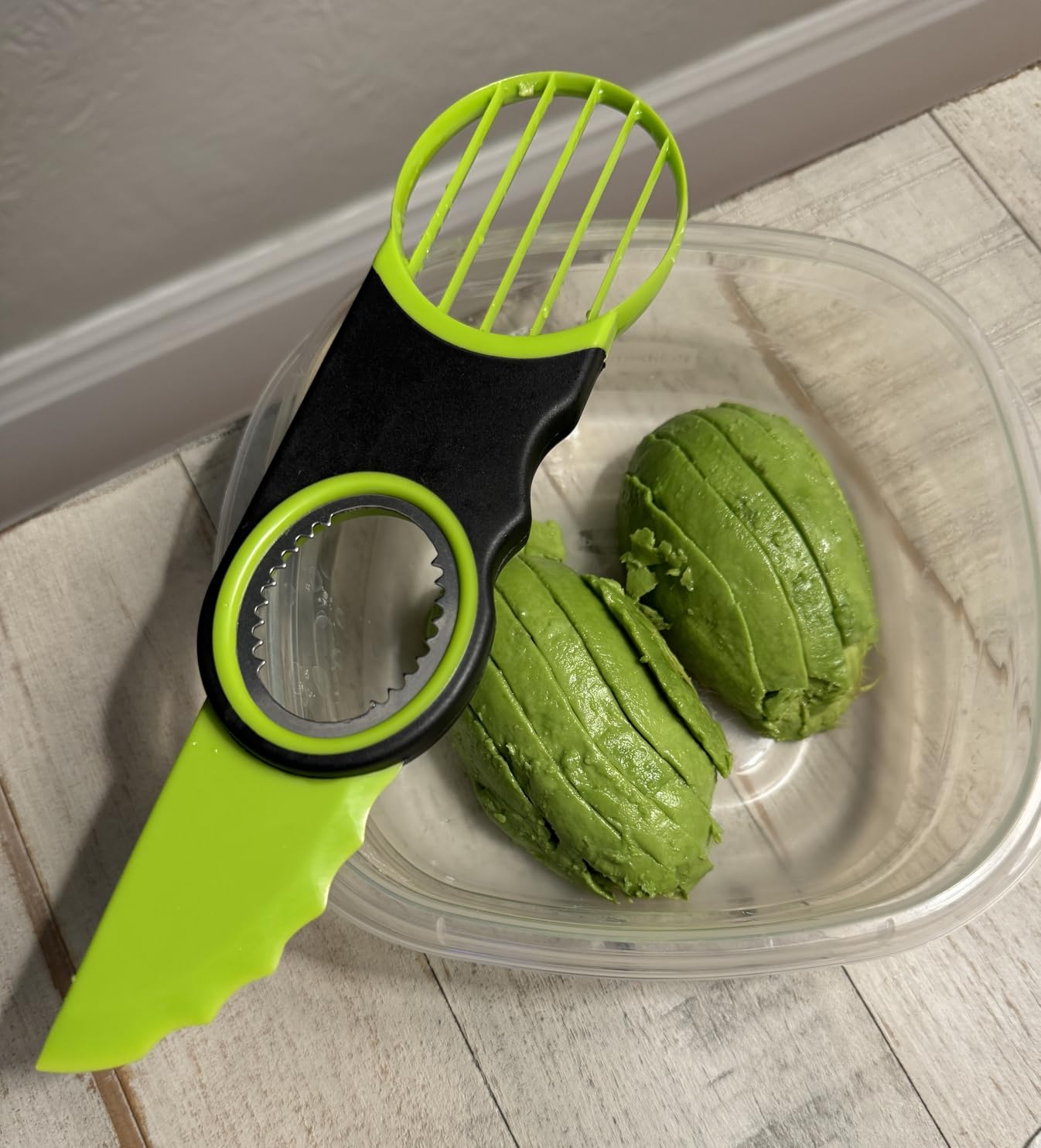Aichoof 3 in 1 Avocado Slicer, Dishwasher Safe customer photo 1