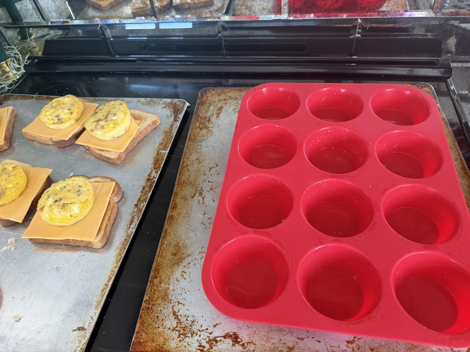 CAKETIME Silicone Muffin Pan Mini 24 Cups Cupcake Pan, Nonstick Food Grade Silicone Mold Baking Pan 1 Pack customer photo 2