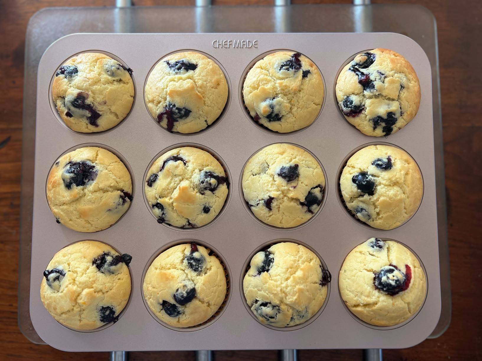 CHEFMADE Popover Cake Pan, 6-Cavity Non-Stick Yorkshire Muffin Cupcake Pan Bakeware for Oven Baking customer photo 2