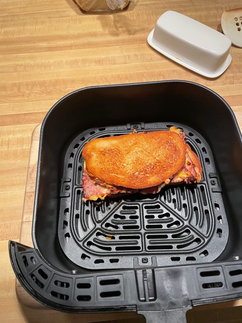 Instant Pot 10QT Air Fryer, 7-in-1 Functions with EvenCrisp Technology customer photo 1