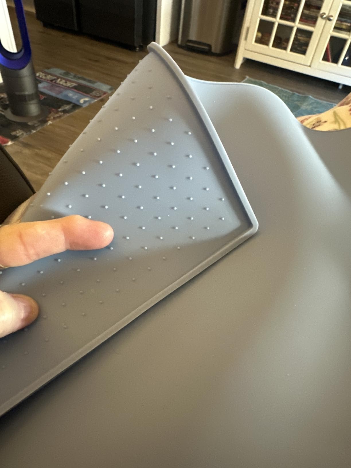 GORILLA GRIP 100% Waterproof Raised Edge BPA Free Silicone Pet Feeding Mat, Dog Cat Food Mats Contain Spills Protects Floors, Placemats for Cats and Dogs Water Bowl, Pets Accessories 18.5x11.5 Gray customer photo 1
