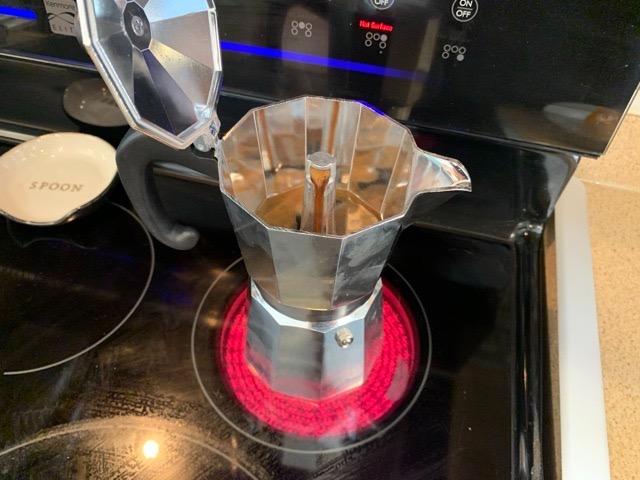Bellemain Stovetop Espresso Maker | Italian Moka Pot Espresso Maker, Classic Aluminum Design Mocha Pot for Home Brewing & Camping | Easy to Use & Clean - 3-Cup, Silver customer photo 1
