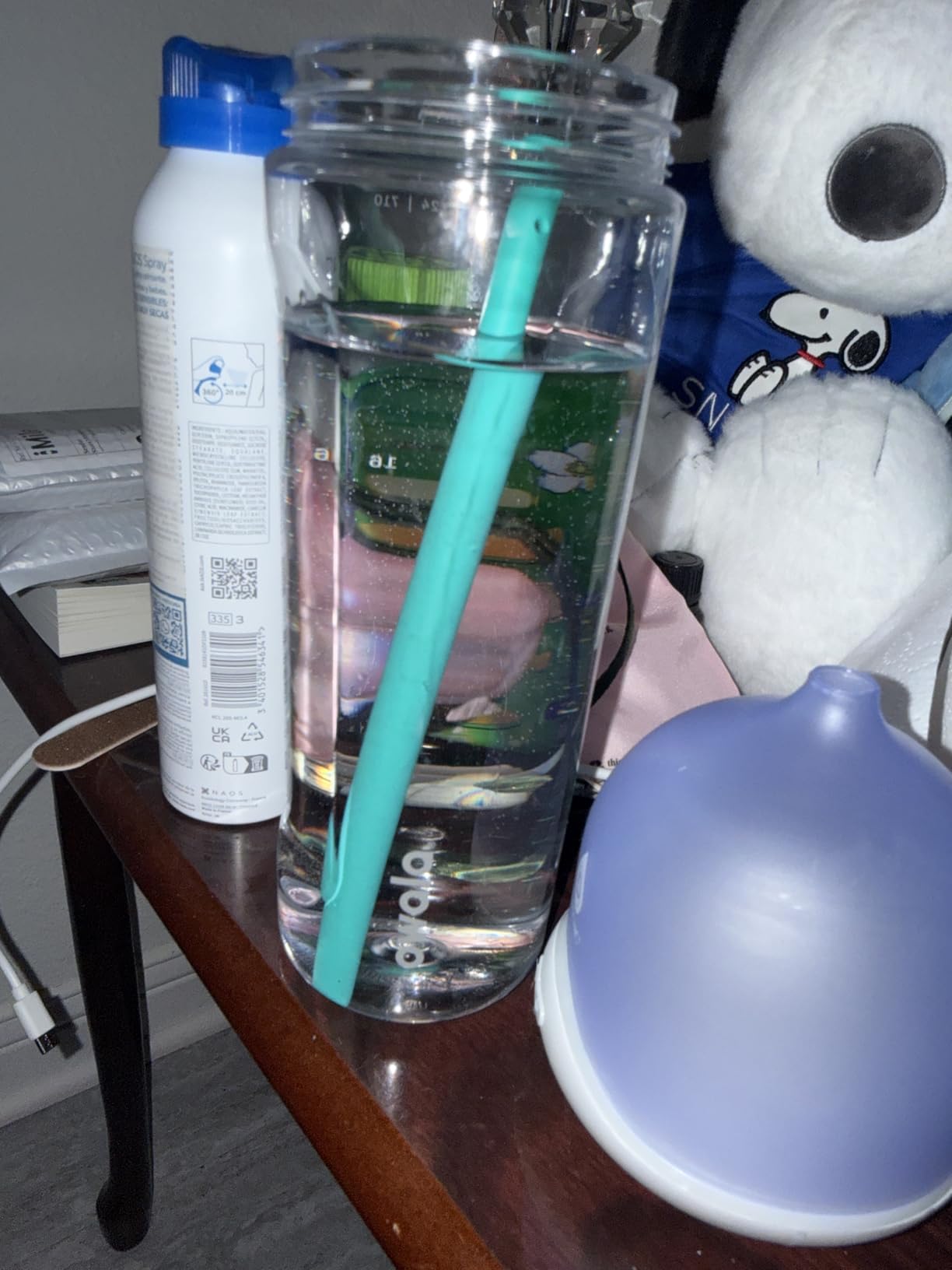 Owala FreeSip Clear Tritan Plastic Water Bottle with Straw, BPA-Free Sports Water Bottle, Great for Travel, 25 Oz, Shy Marshmallow customer photo 1