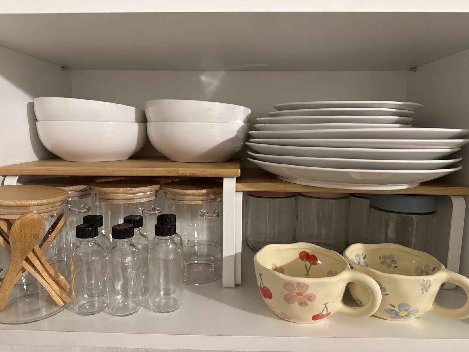 SONGMICS Cabinet Organizer Shelf, Set of 4 Kitchen Counter Shelves, Stackable, Expandable Spice Rack customer photo 1
