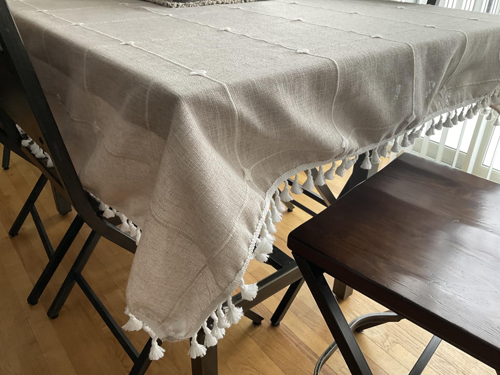 Oubonun Tablecloths for Rectangle Tables, Cotton Linen Waterproof Farmhouse Table Cloth with Boho Tassels - Wrinkle Free, Wipeable & Washable for Kitchen & Dining, 55''x86'', 6-8 Seats, Grey customer photo 1