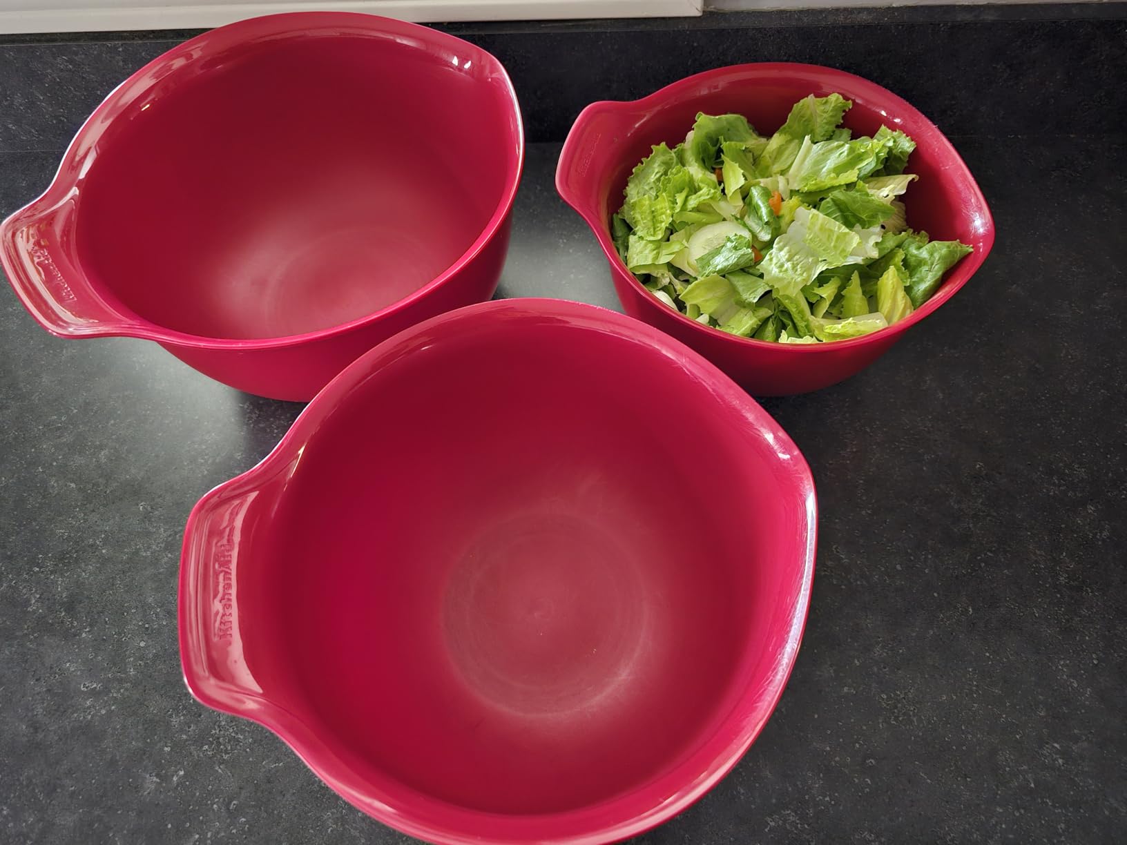 KitchenAid Universal Nesting Plastic Mixing Bowls, Set Of 3, 2.5 quart, 3.5 quart, 4.5 quart, Non Slip Base with Easy Pour Spout to Reduce Mess, Dishwasher Safe, Aqua Sky, White, Gray customer photo 1