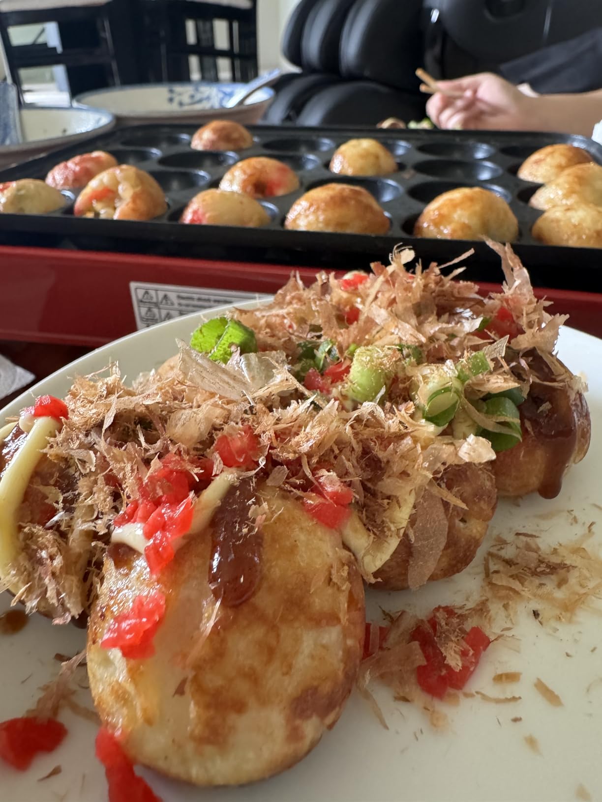 Multifunction Nonstick Baking Maker with 3 Interchangeable Baking Plates for Grill, Pan Cake and Cake Pops, Takoyaki Maker customer photo 1