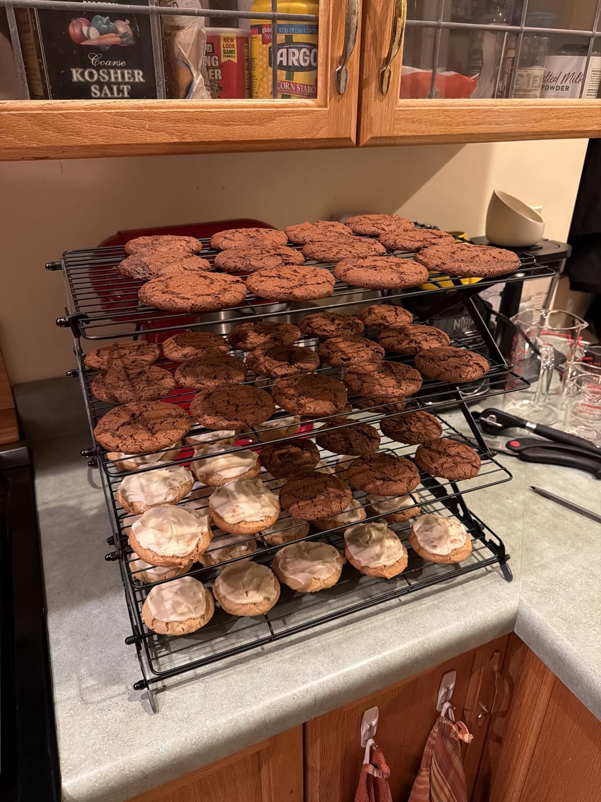 Geesta 2/3/4-Tier Upgraded Collapsible Cooling Rack with Adjustable 3 Setting Design Stackable Roasting Cooking Drying Wire Cooling Rack for Cookies Baking Gifts for Women customer photo 2