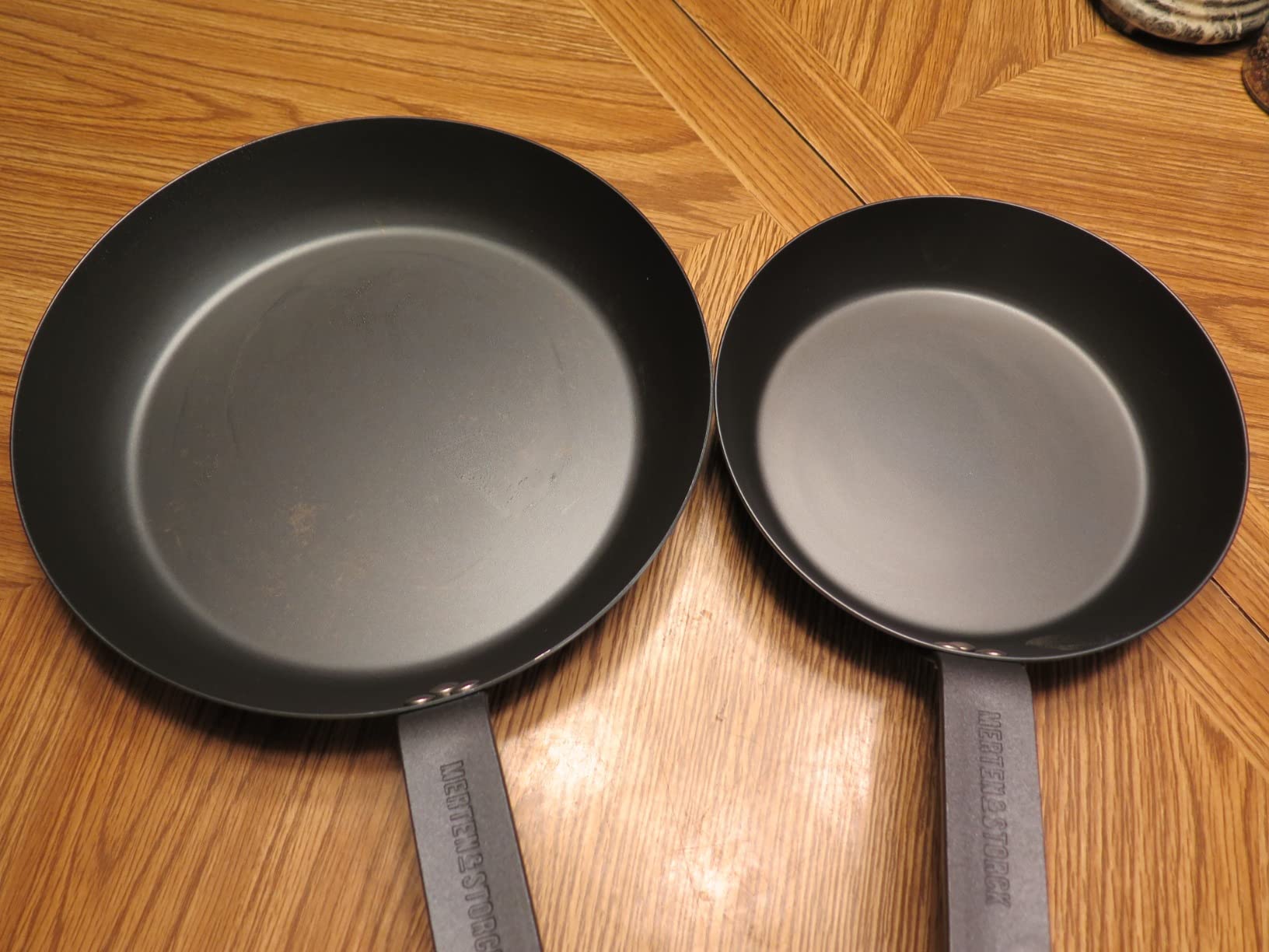 Merten & Storck Pre-Seasoned Carbon Steel 10 Frying Pan Skillet, Use on Induction, Stove and Grill, Durable, Even-Heating, for Searing, Grilling, Oven Use, and Campfire, Indoor/Outdoor customer photo 1