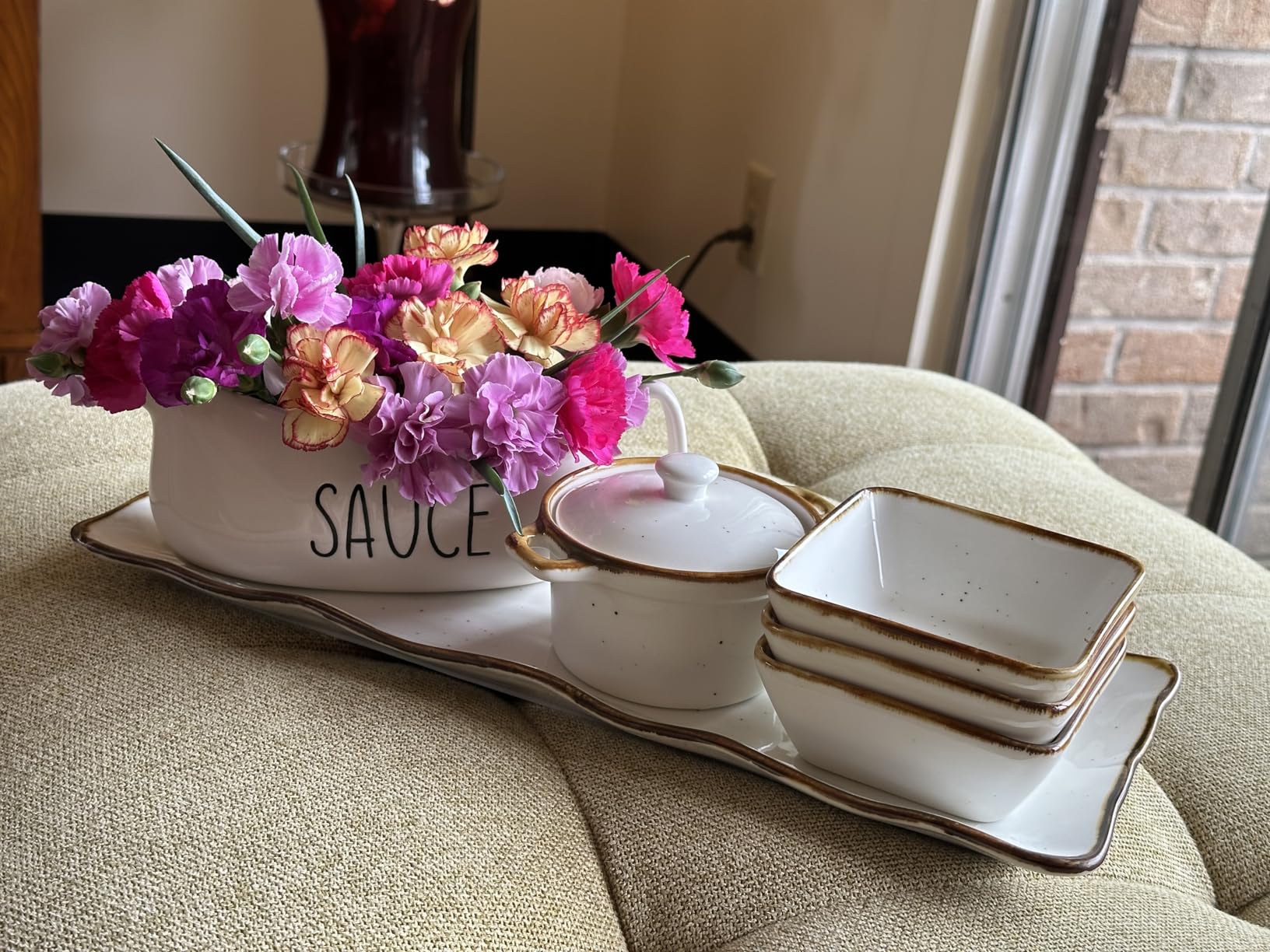 LE TAUCI 17oz Gravy Boat with Saucer Stand, Set of 2, Ceramic Sauce Boat with Tray for Salad Dressings, Creamer, Broth, Black Pepper, White customer photo 2