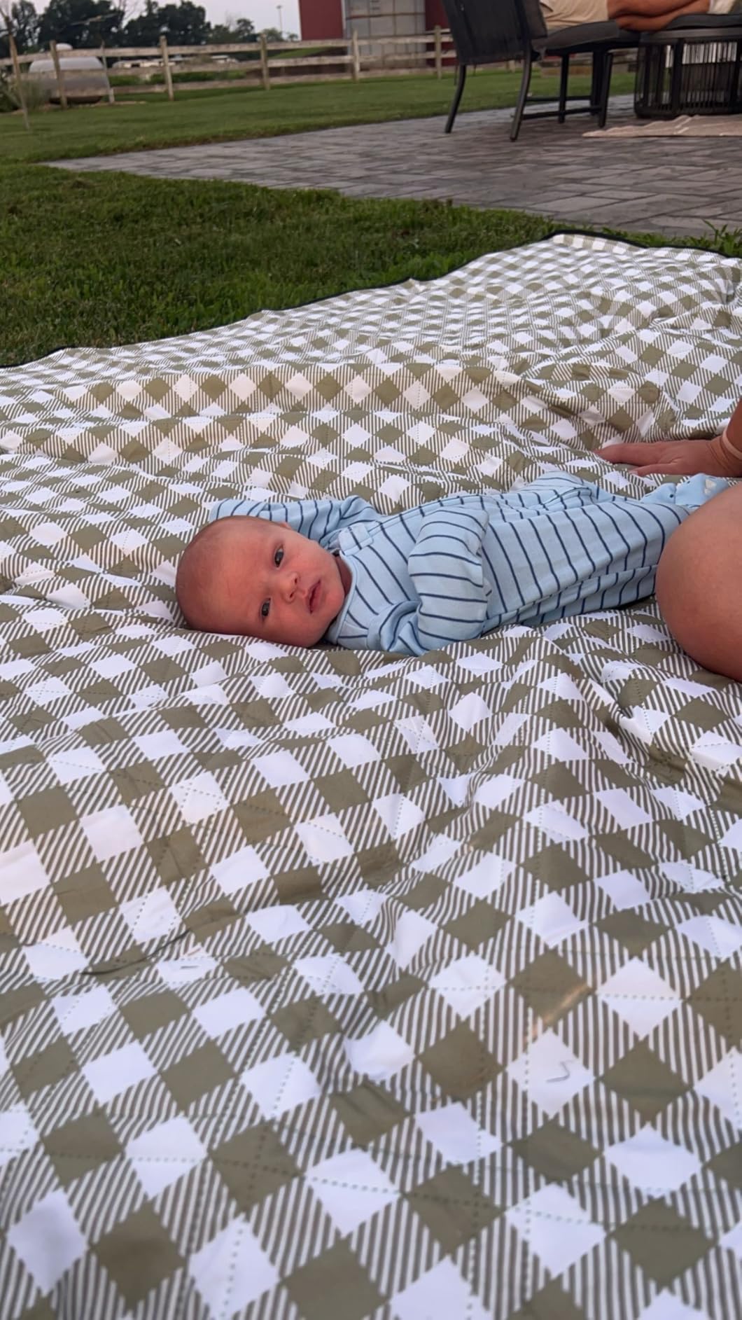 ZAZE Extra Large Picnic Outdoor Blanket, 80''x80'' Waterproof Foldable Blankets Gingham Picnic Mat for Beach, Camping Grass Lawn Park Accessories Cute Couple Gifts Ideas Wedding Registry(Green White) customer photo 1