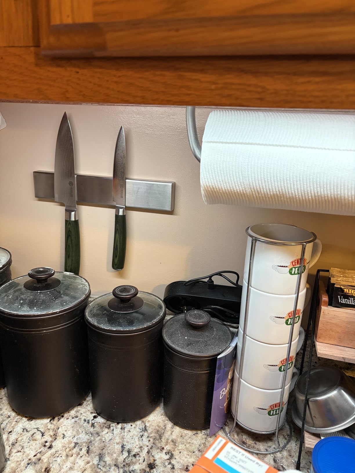 GORILLA GRIP 304 Stainless Steel Magnetic Knife Holder for Wall, 18 in, Magnet Bar for Knives, Tools, Heavy Duty Metal Strip Holds Up to 6 lbs, Kitchen Home Organizer, Non-Adhesive, Drilling Required customer photo 1