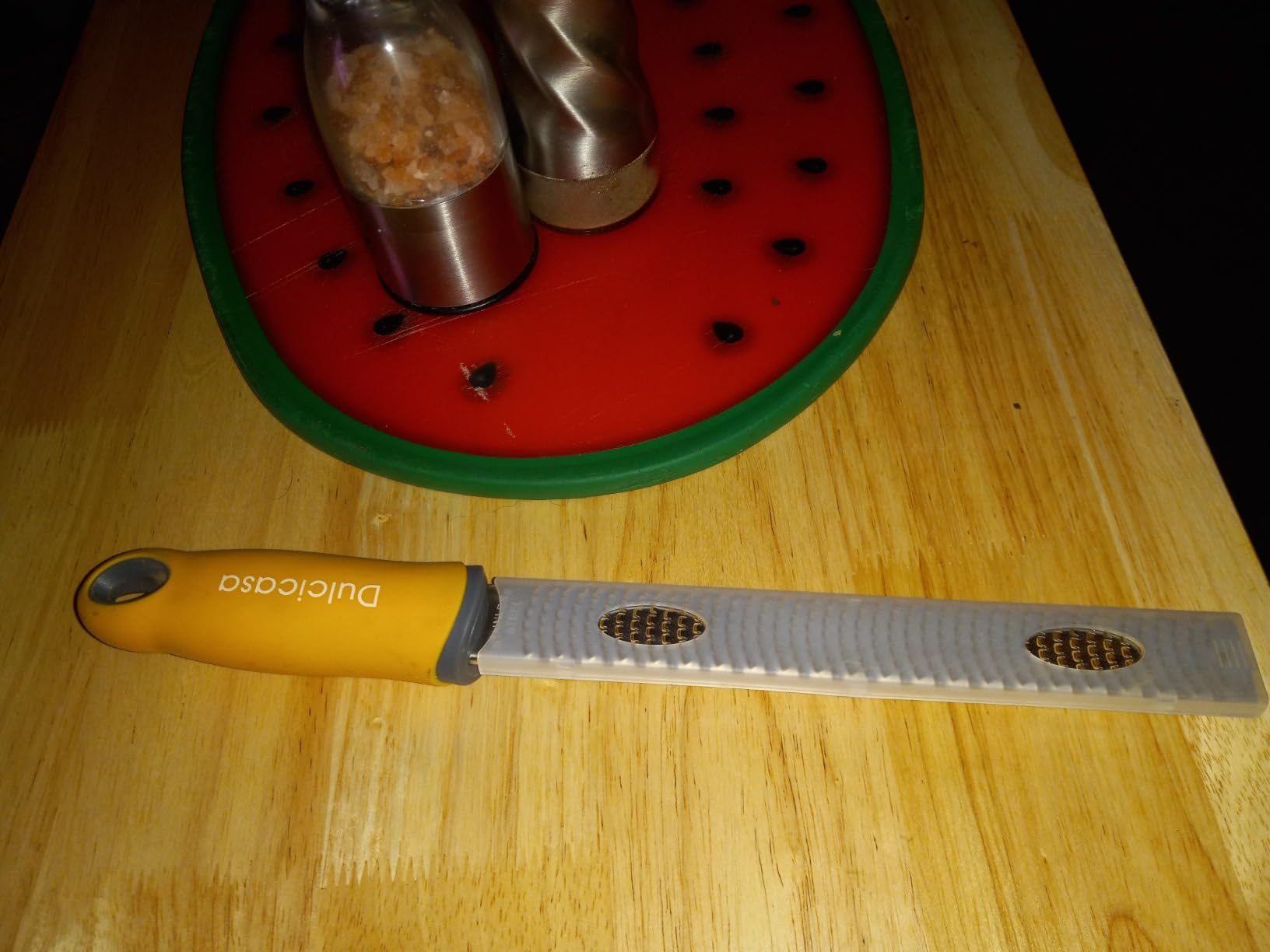 Professional Stainless Steel Lemon Zester & Grater - Premium Kitchen Tool for Cheese, Garlic, Ginger, Chocolate, Vegetables & Fruits | Dishwasher Safe customer photo 2