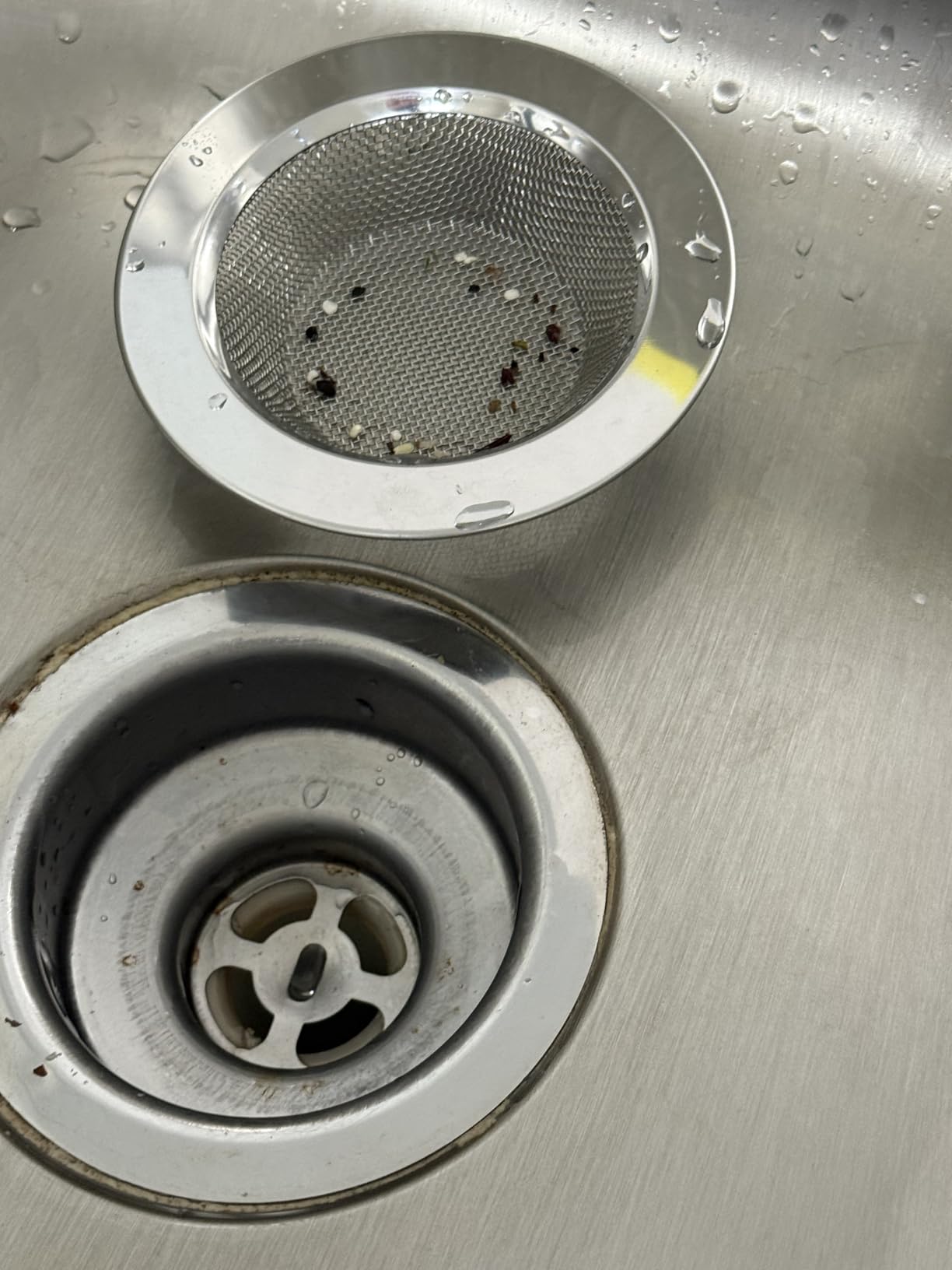 LASSHSWA 2 PCS Kitchen Sink Strainer Stainless Steel, Kitchen Sink Drain Strainer， Sink Strainers with Large Wide Rim 4.5