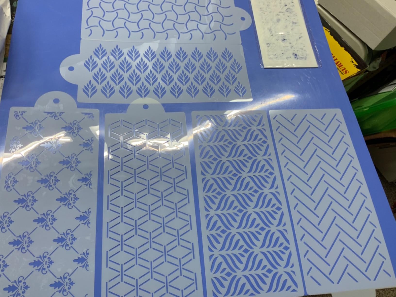 16 Pieces Cake Decoration Stencils Templates Floral Wedding Cake Molds Cookie Fondant Dessert Decorating Supplies Spray Flower Edge Molding Baking Mesh Tool (Classic Style) customer photo 1