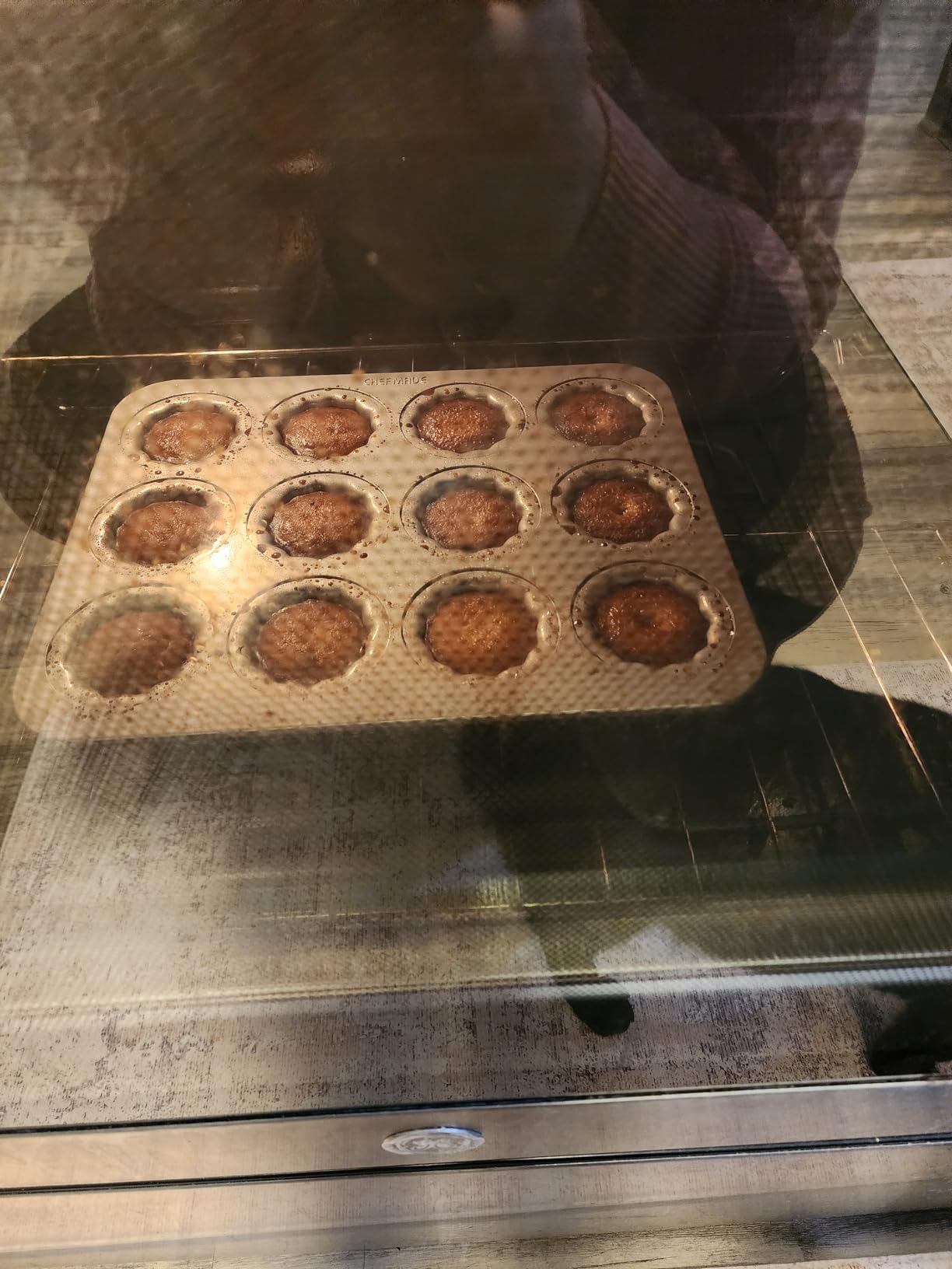 CHEFMADE Canele Mold Cake Pan, 6-Cavity Non-Stick Canele Muffin Bakeware customer photo 1