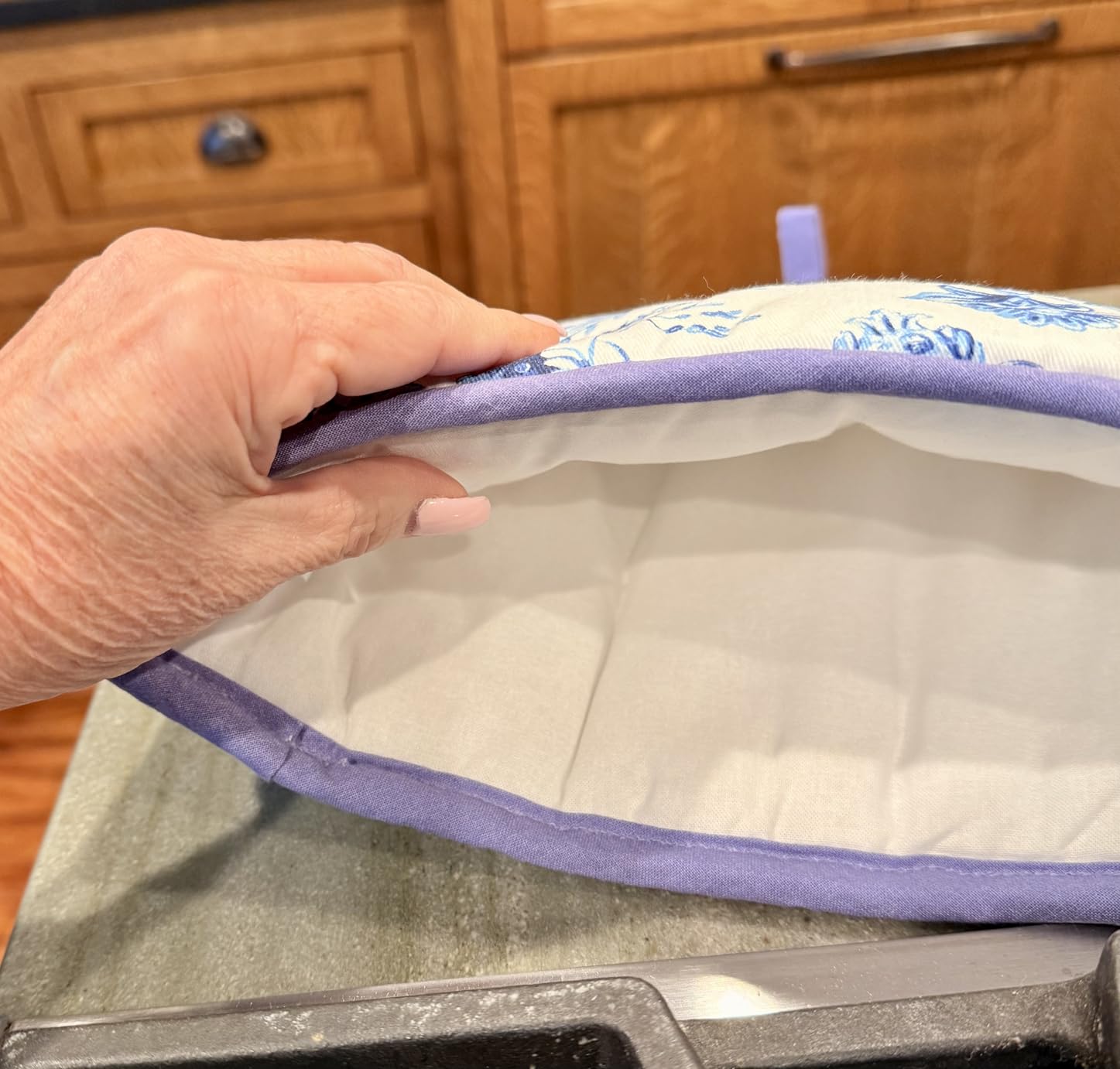 Muldale Large Tea Cozy for Teapot British - 100% Cotton Extra Thick Wadding Tea Pot Cover Designed in England - Insulated Teapot Cozy for English Tea Sets - Vintage Blue Floral customer photo 2