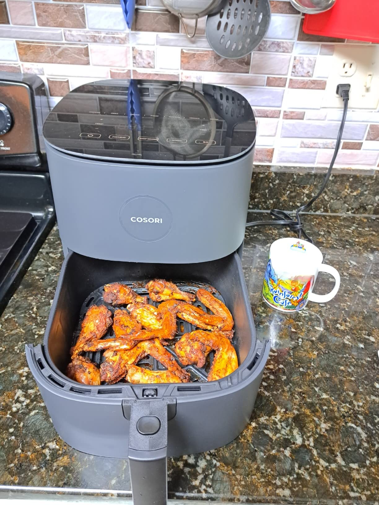Cosori Air Fryer Pro, Compact 5QT, Ceramic Coating, 7 Presets with Preheat & Keep Warm, Gray customer photo 1