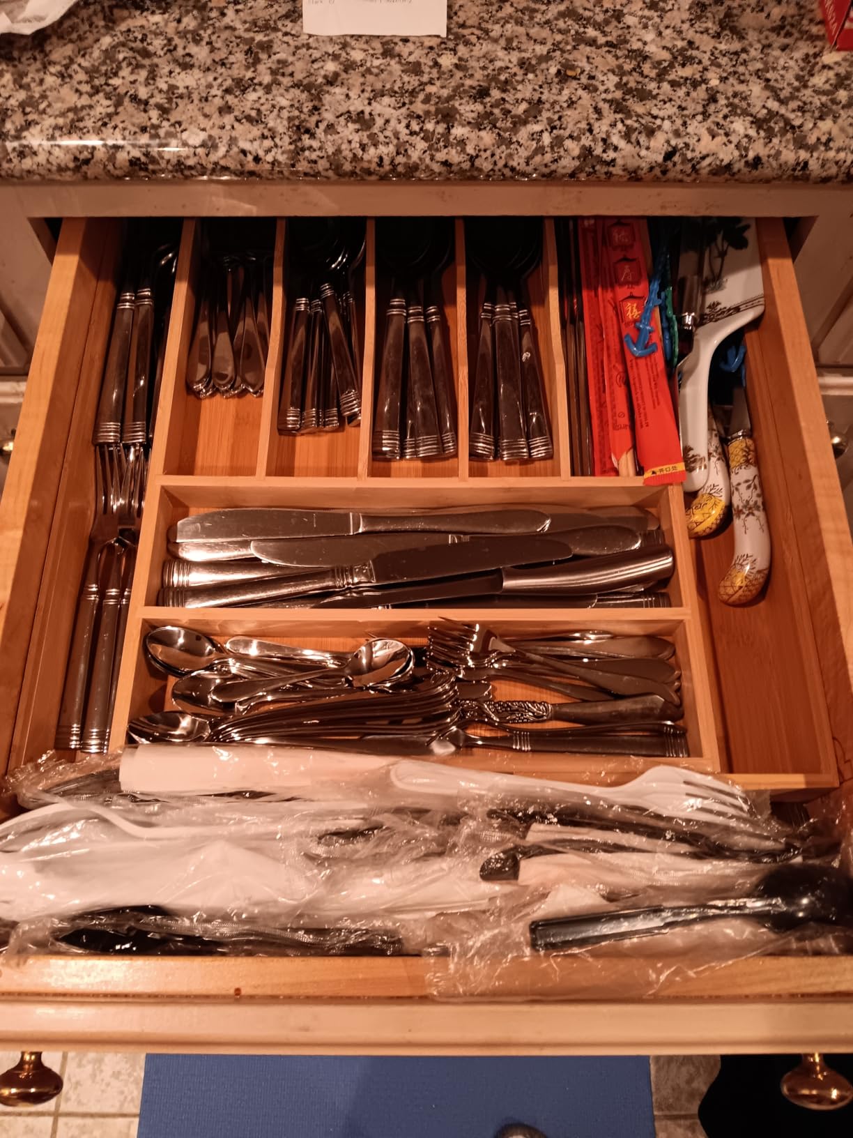 Expandable Bamboo Kitchen Drawer Organizer for Cutlery and Utensils, Adjustable Bamboo Wood Cutlery Tray in Drawer for Flatware and Silverware in Kitchen, (Natural) customer photo 1