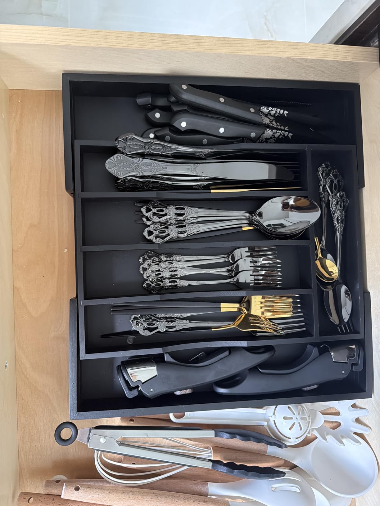 Expandable Bamboo Kitchen Drawer Organizer for Cutlery and Utensils, Adjustable Bamboo Wood Cutlery Tray in Drawer for Flatware and Silverware in Kitchen, (Natural) customer photo 2