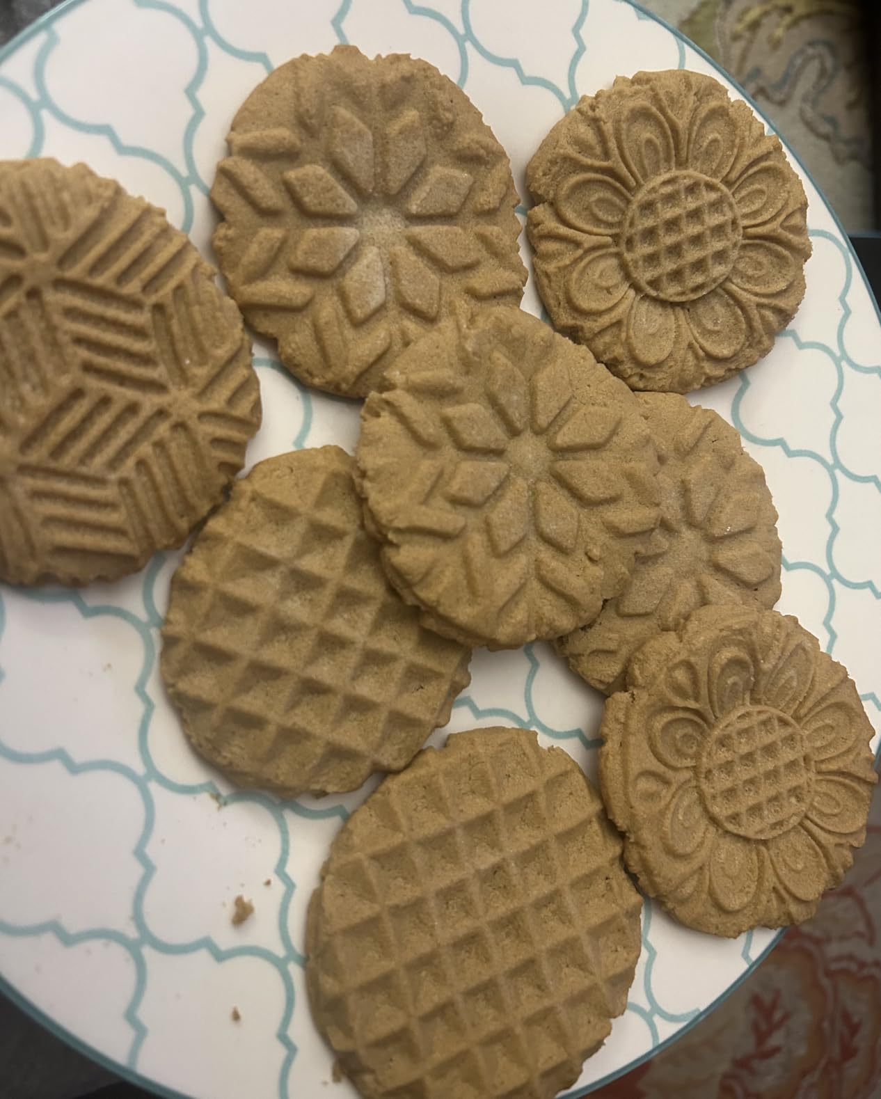 HULISEN Cookie Stamps Set of 4, Metal Cookie Press Mold with Wooden Handle, Decorating Supplies for DIY Baking, Cake, Pastry, Easy to Use, Gift Package customer photo 2
