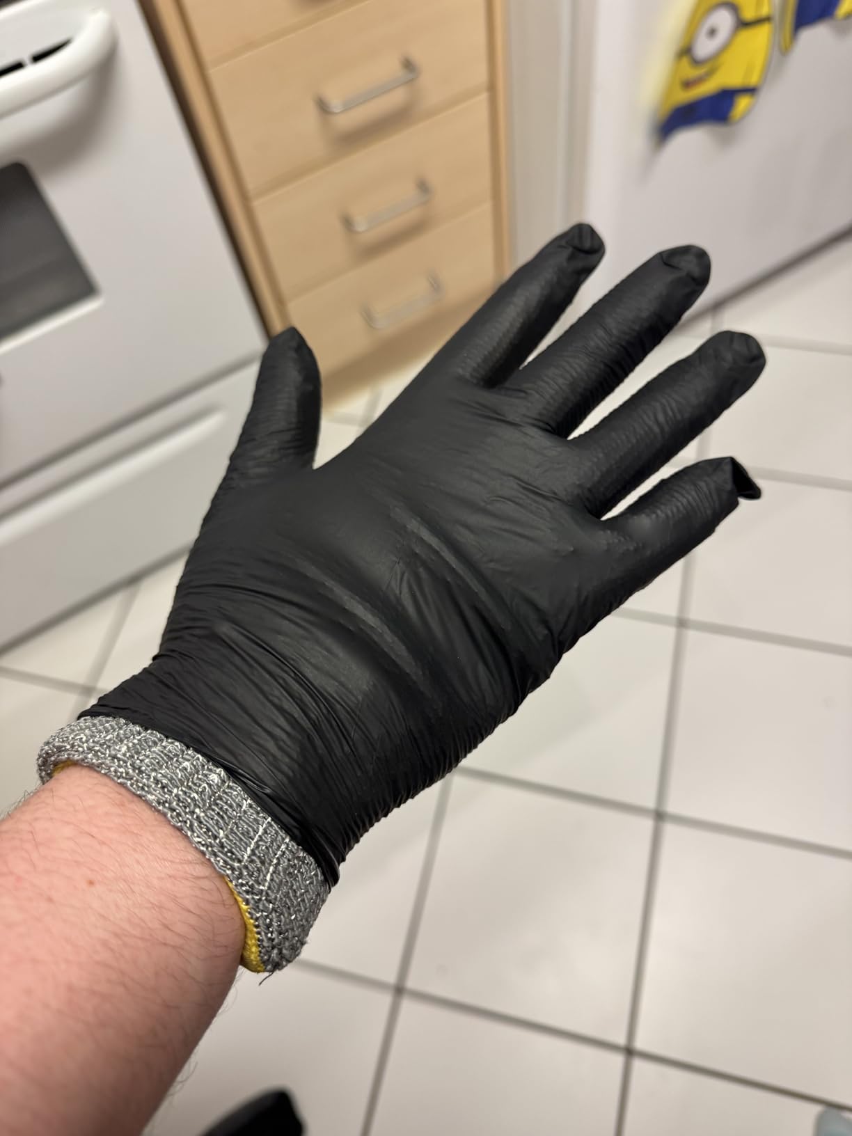 Dowellife ANSI A9 Cut Resistant Glove Food Grade, Stainless Steel Mesh Metal Knife Cutting Glove for Butcher Meat Cutting Oyster Shucking Kitchen Mandoline Chef Slicing Fish Fillet (X-Large) customer photo 1