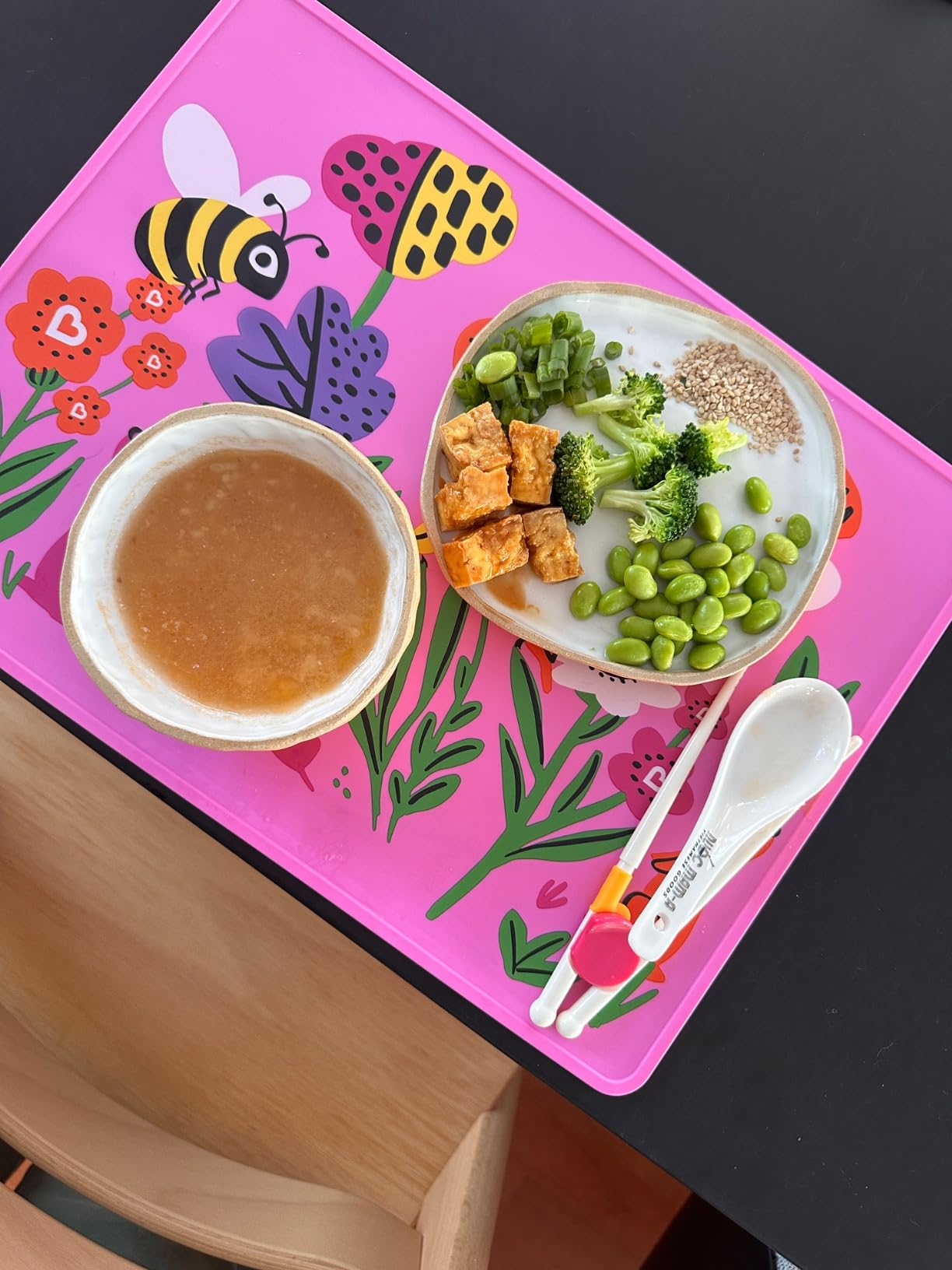 Munchkin® WildLove Reversible Silicone Placemat for Kids, 1pk, Orca customer photo 1