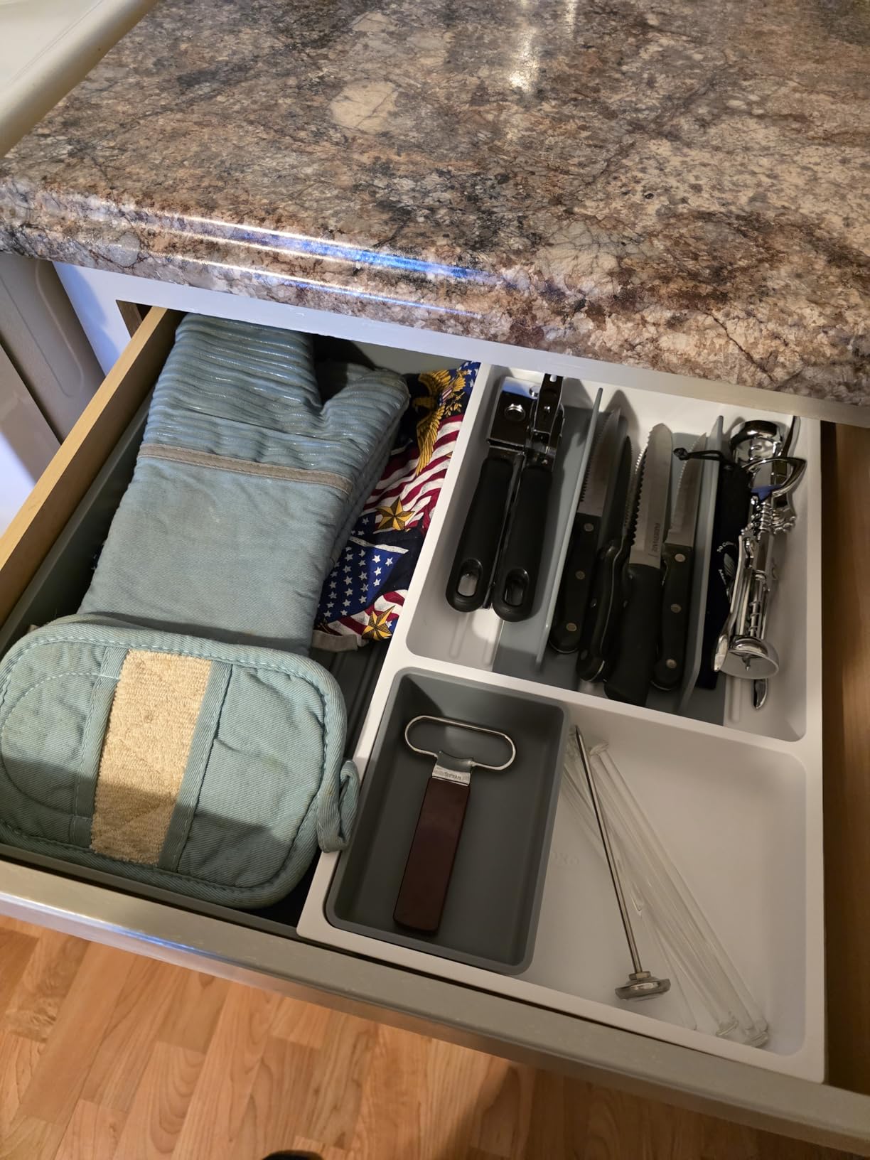 OXO Good Grips Kitchen, Compact Spice Drawer Organizer, White customer photo 2
