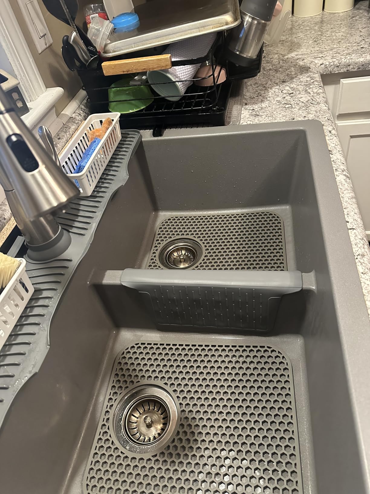 Sink Saddle, Kitchen Sink Mat, Divider Protector Mat, No Odor, Super Soft, No Stains, 12.83'' x 11.1'' customer photo 2