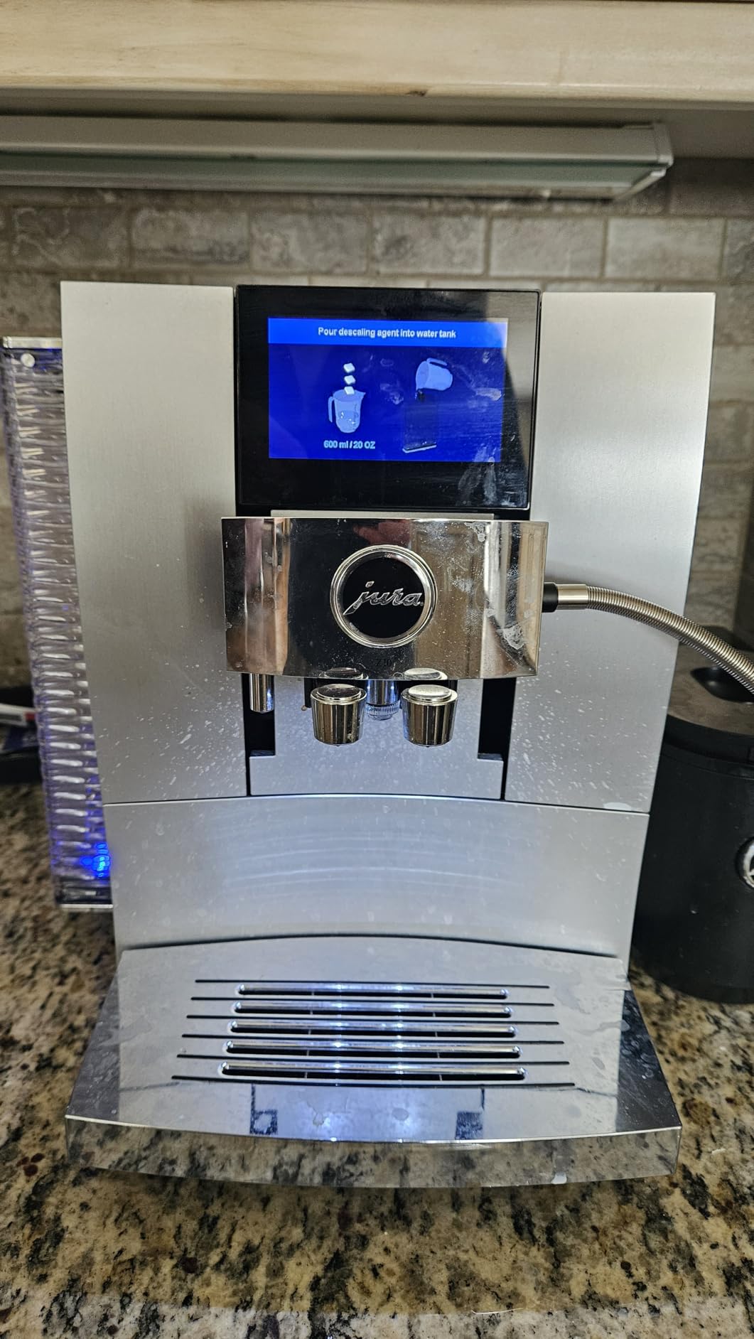 Jura Z10 Diamond Black Fully Automatic Coffee Machine customer photo 3