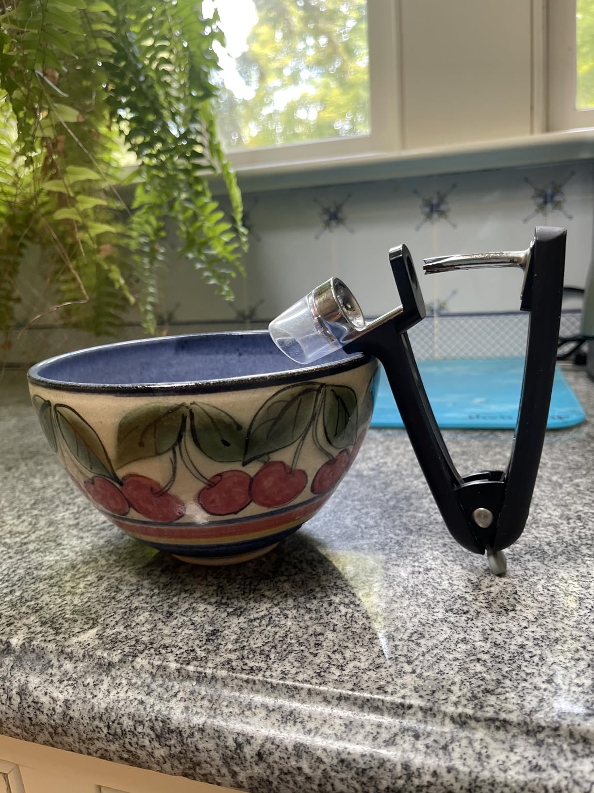 OXO Good Grips Cherry & Olive Pitter - Black customer photo 1