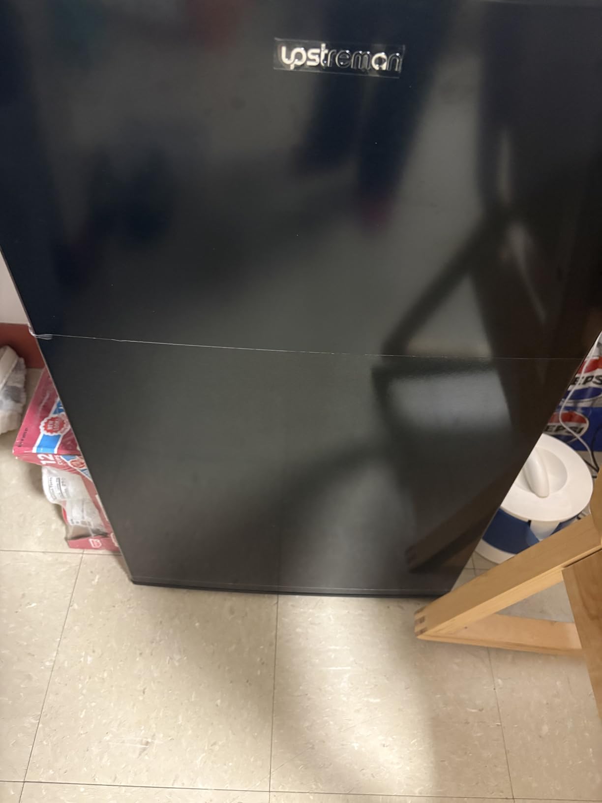 Upstreman 3.2 Cu.Ft Mini Fridge with Freezer, Quiet Efficient Small Fridge, Compact Refrigerator with Adjustable Thermostat, for Dorm, Bedroom, Office, Black-BR321 customer photo 1