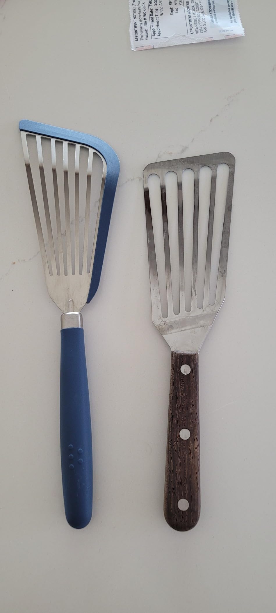 Misen Fish Silicone Spatula - Slotted Turner for Cooking customer photo 1