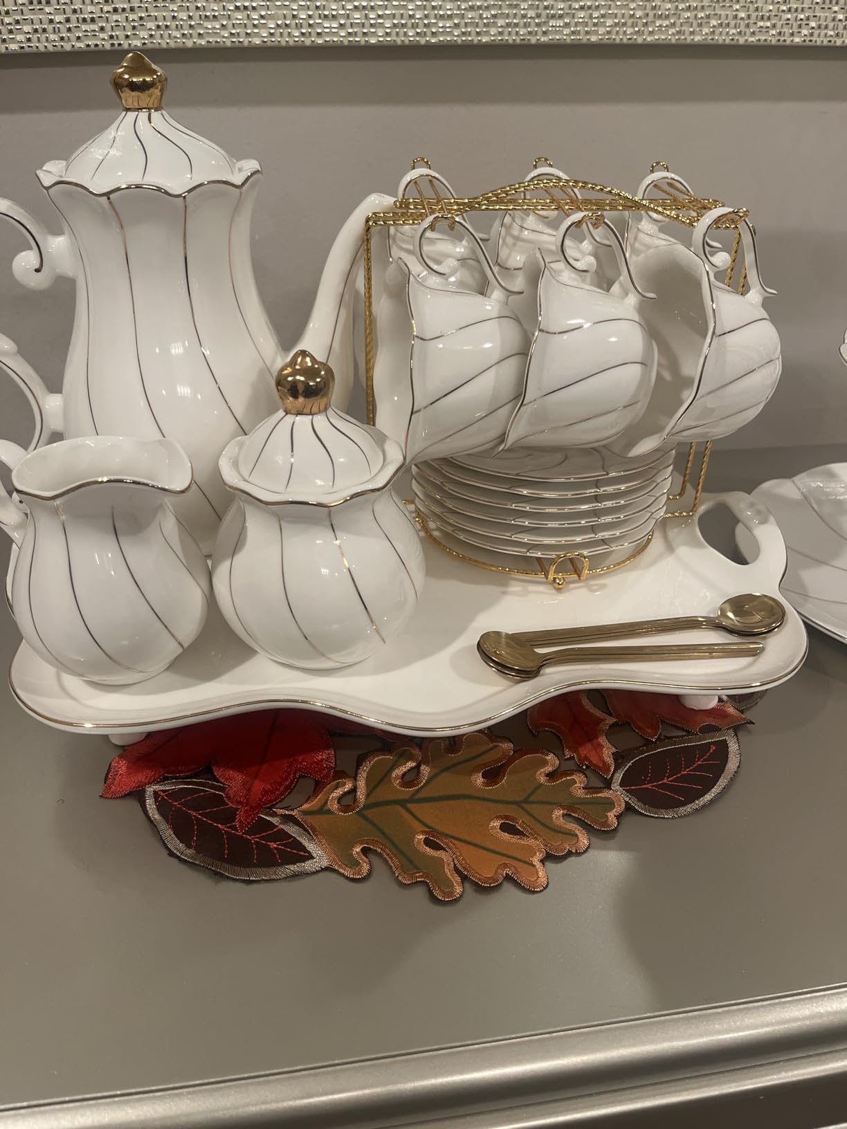DUJUST Porcelain Serving Tray with Handles, Luxury British Style Coffee Table Tray with Golden Rim, Beautiful Tea Tray Decor for Living Room, Easy to Use & Clean customer photo 2