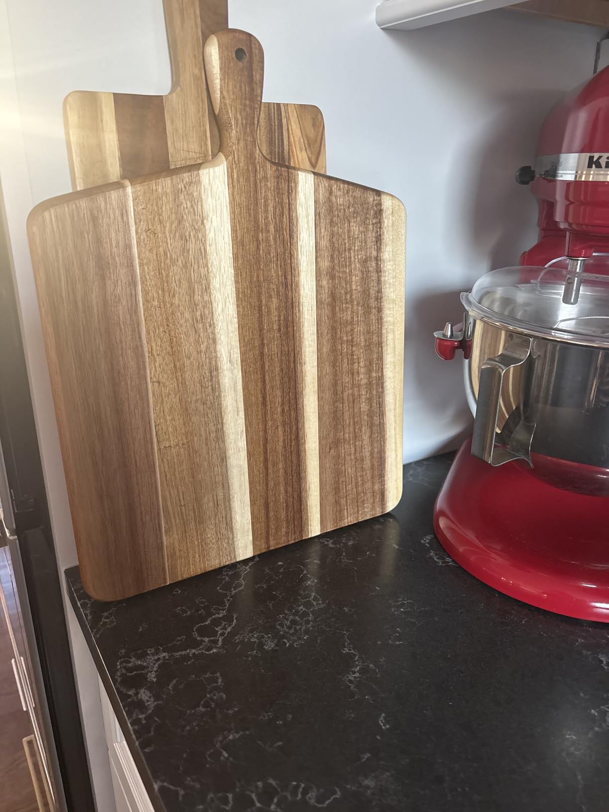 Acacia Wood Cutting Board and Chopping Board with Handle for Meat, Cheese Board, Vegetables, Bread, and Charcuterie - Decorative Wooden Serving Board for Kitchen and Dining Room, Large 17