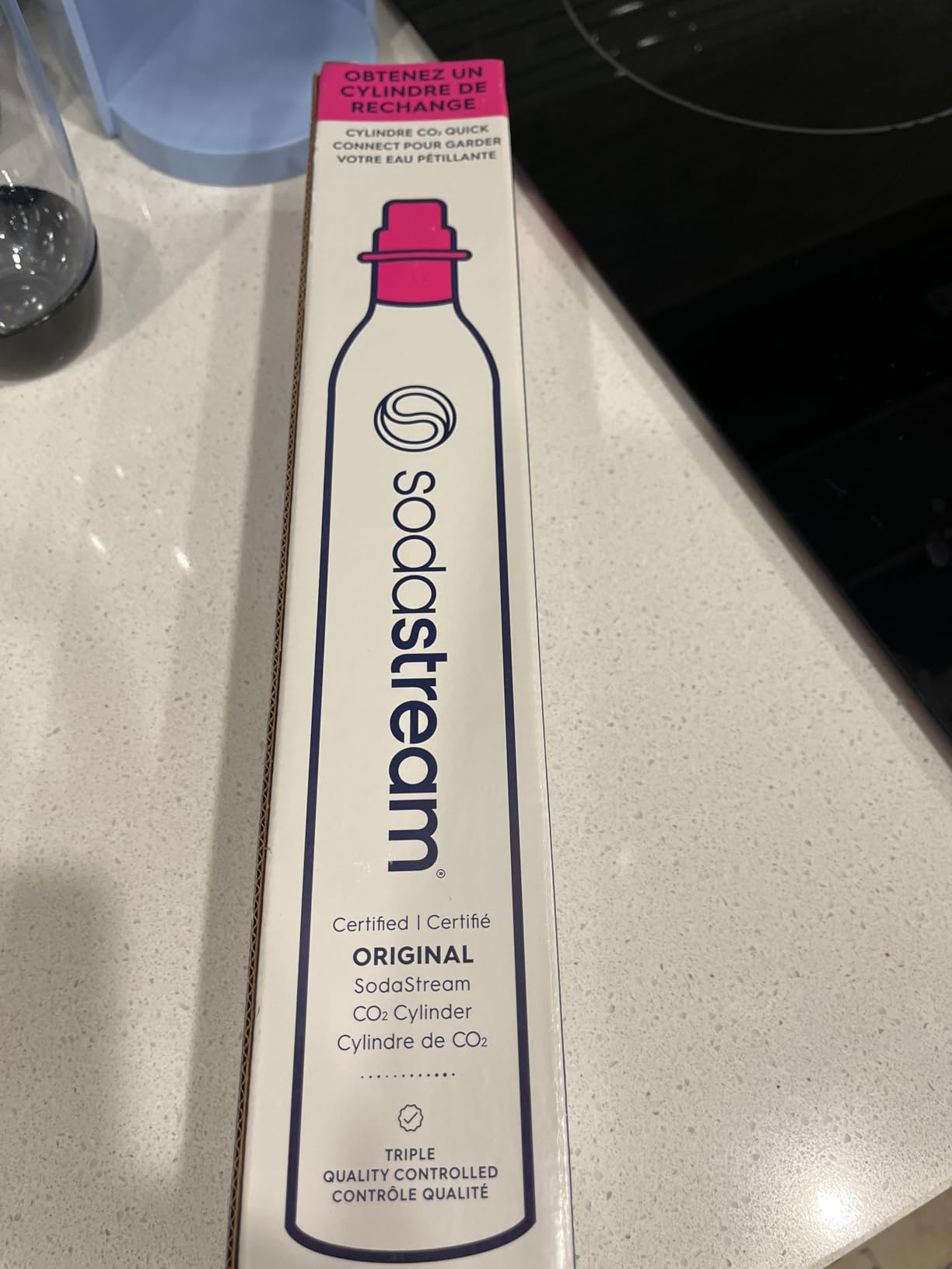 SodaStream - Terra Soda Streaming Machine - STARTER KIT - Sparkling Water Maker with CO2 & Bubly Drop - Eco-Friendly, No Batteries Needed - Black customer photo 1