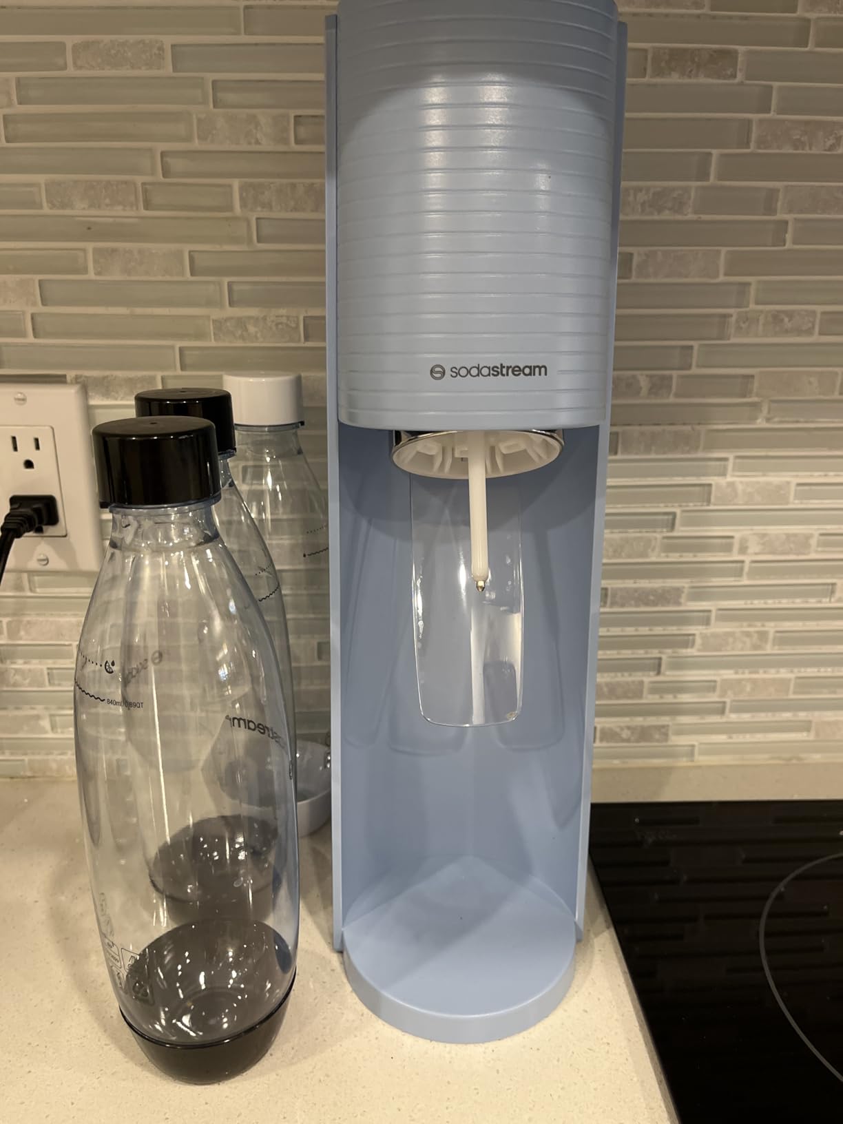 SodaStream - Terra Soda Streaming Machine - STARTER KIT - Sparkling Water Maker with CO2 & Bubly Drop - Eco-Friendly, No Batteries Needed - Black customer photo 2