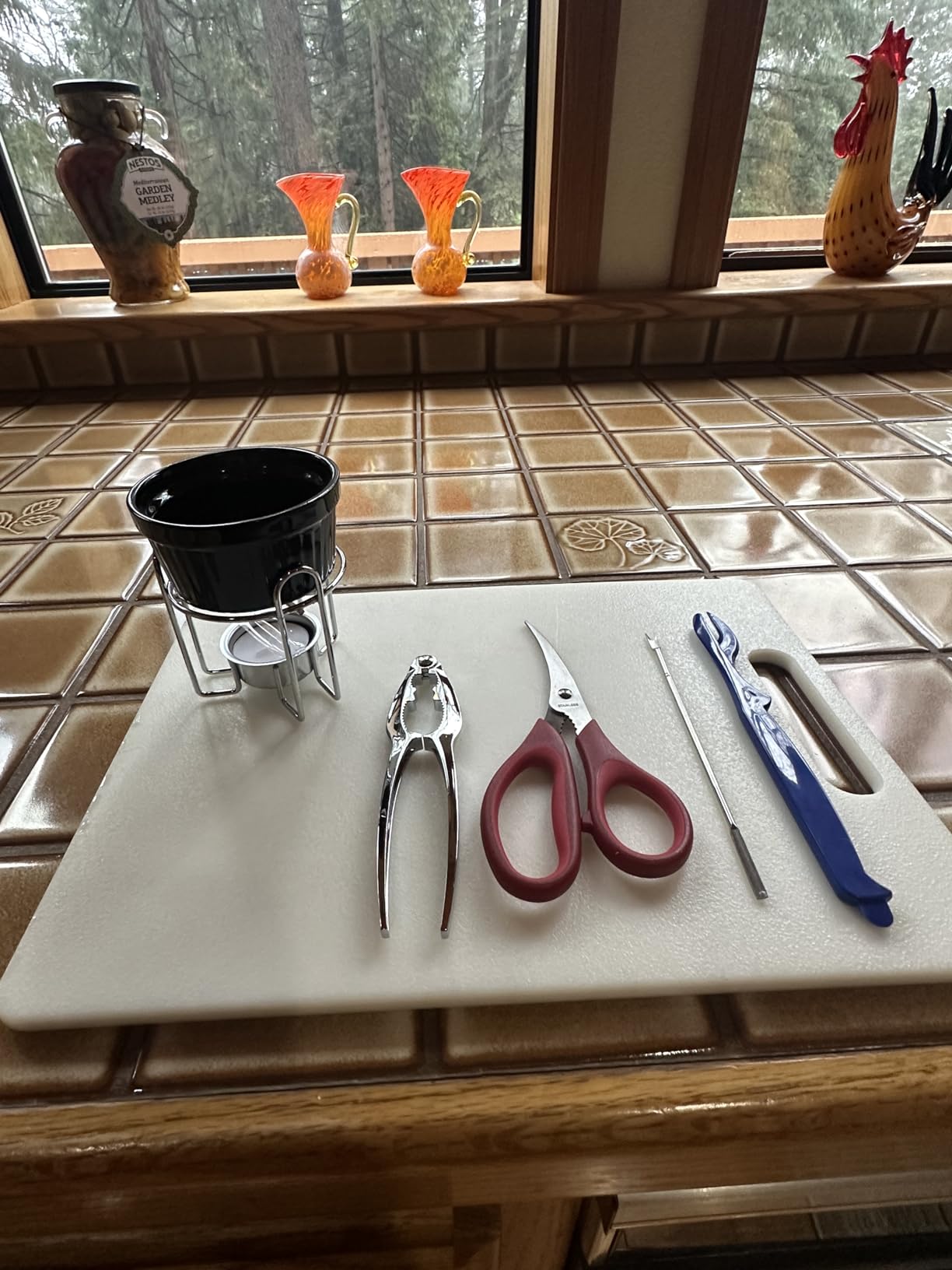 Seafood Tools Set includes 4 Crab Crackers 4 Seafood Fork 4 Lobster Crackers 4 Seafood Scissors -Nut Cracker and Storage Bag（17 Piece ） customer photo 1
