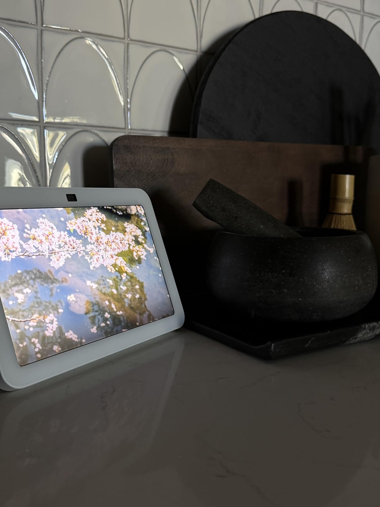 Echo Show 8, With Spatial Audio, Smart Home Hub, ideal for open living spaces, Designed for Alexa+, Charcoal customer photo 1