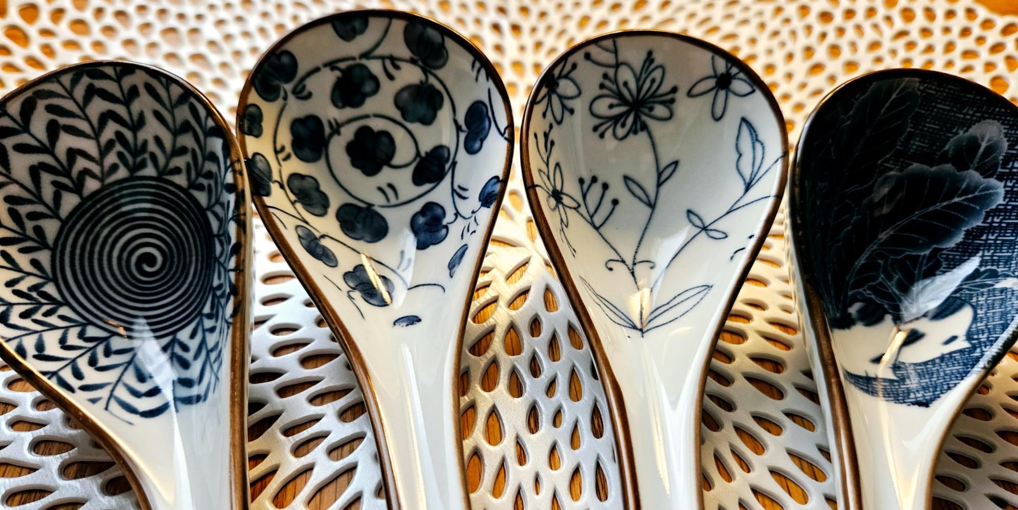 Ceramic Asian Soup Spoons, Easy to Hold, Long Handle Perfect Depth Spoon Set for Japanese Ramen Noodles, Chinese Dumpling, Pho, Miso, Wonton, Dishwasher Safe -Set of 4 - Blue customer photo 2