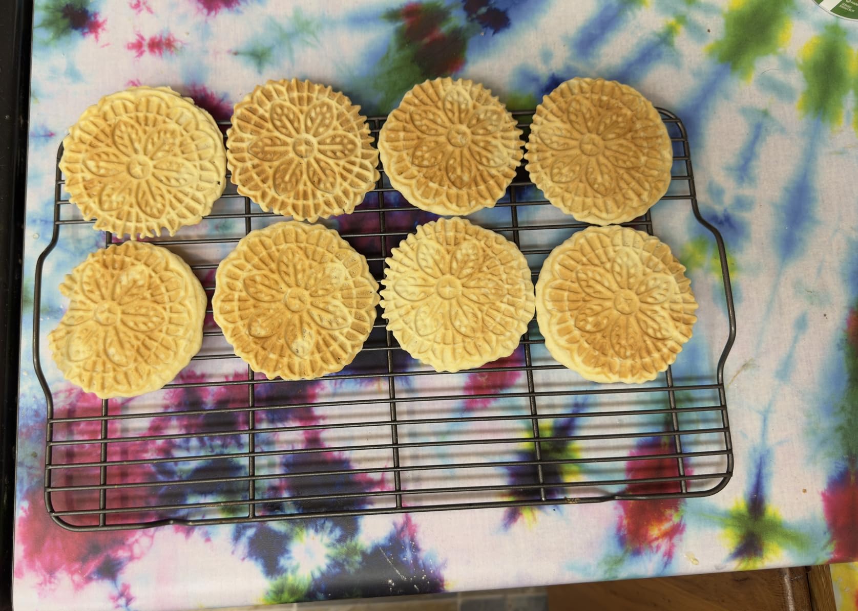 Mini Electric Pizzelle Maker- Makes 1 Personal Tiny Sized 4