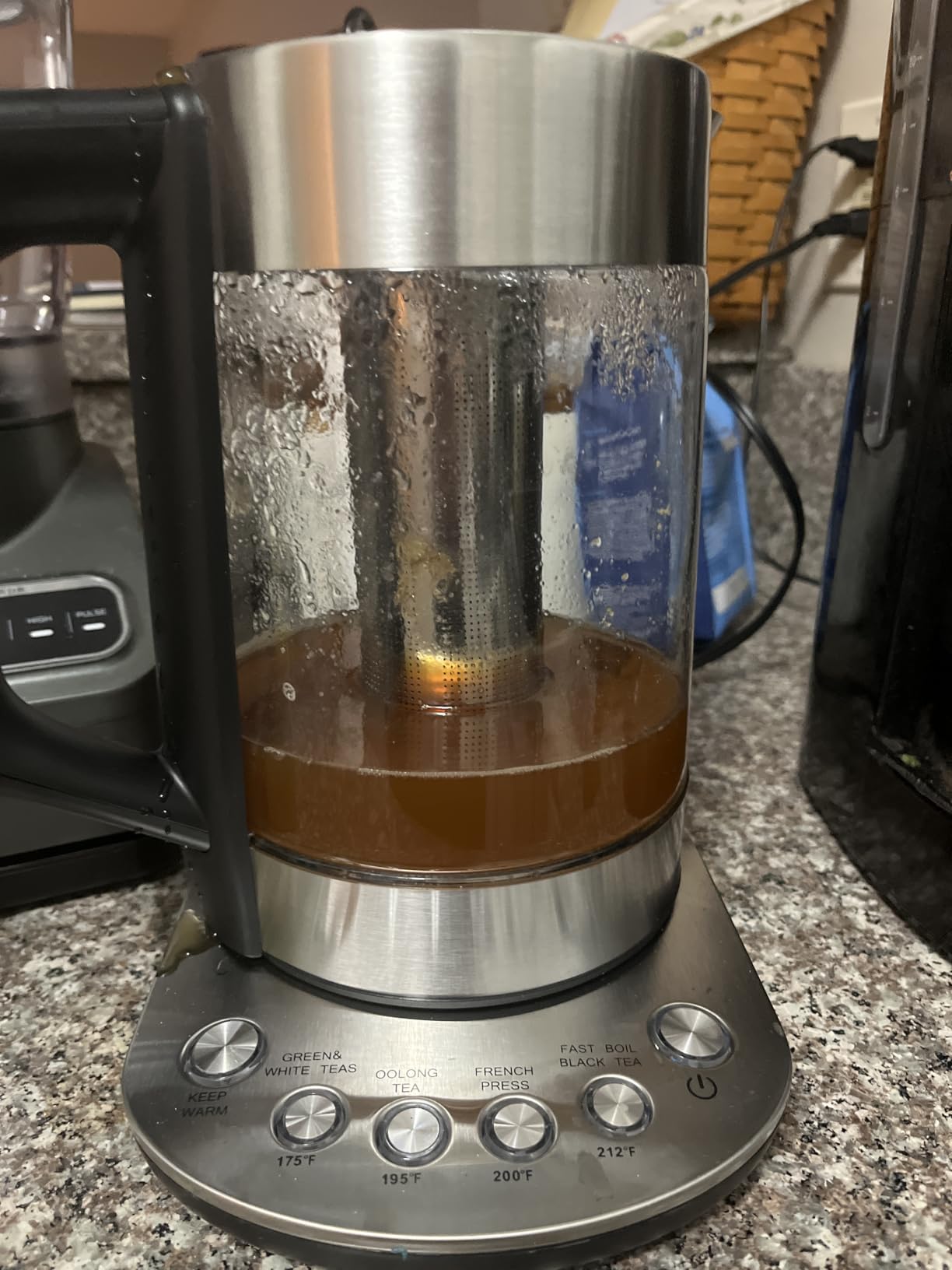 Magic Mill Pro Electric Kettle with tea Infuser and Temperature Control - Keep Warm Function, Rapid Boil, Automatic Safety Shut Off, BPA Free, No Plastic on Water, British Patent Technology,Large 1.7L customer photo 2