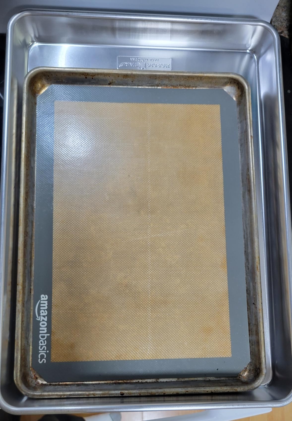 Nordic Ware Extra Large High-Sided Baking Pan, 21.1 x 15 x 2 inches, XL Big baking pan Natural Uncoated Aluminum, Reinforced Steel Rim Prevents Warping, Big Batch customer photo 2