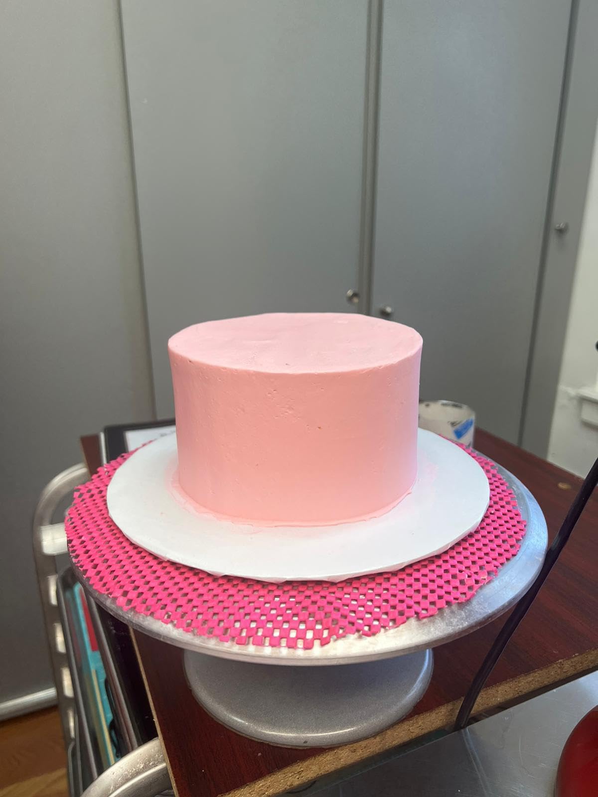 12 Inch Stainless Steel Cake Scraper, Leveler and Smoother, Icing Spatula, Perfect Tool for Icing, Frosting, Cream Edge. Adjustable Kitchen Spatula for Mousse, Cheese & Cream Cake customer photo 2
