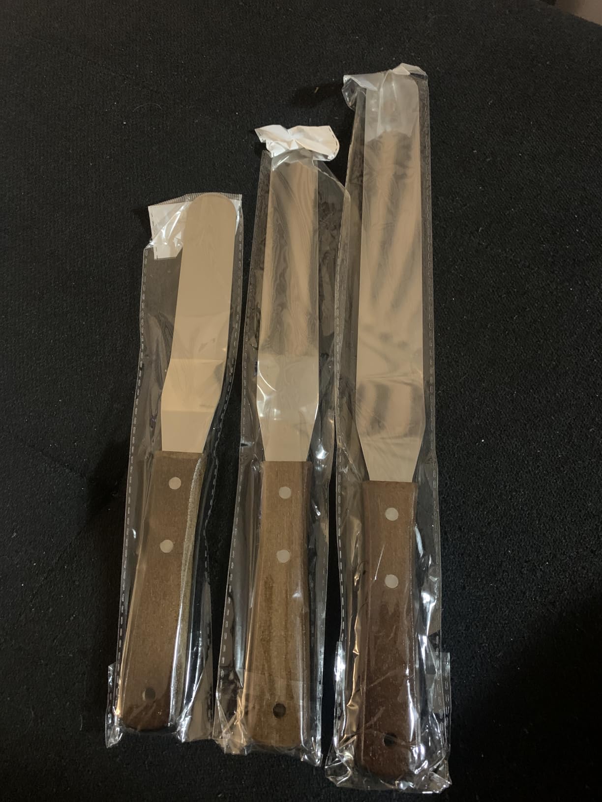 Angled Cake Icing Spatula Set with Dough Scraper and Cake Scraper Set for Cake Decorating, Professional Offset Frosting Spatula (4