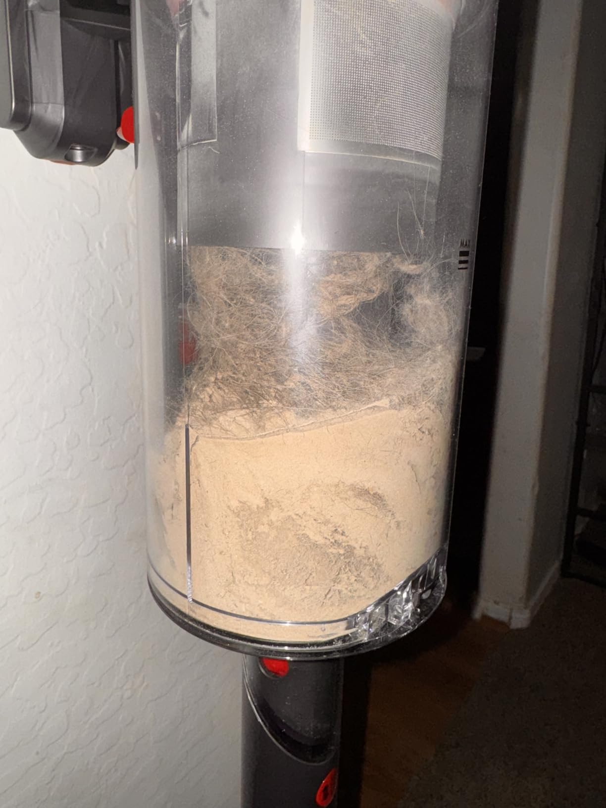 Dyson Gen5detect Cordless Vacuum, 280AW, 3 Power Modes, Up to 70 Minutes, Illumination Reveals dust, HEPA Filtration, All Floor Types customer photo 1